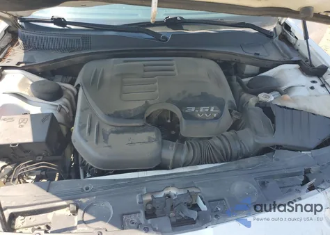 2020 Chrysler 300 Touring z USA, uszkodzony, nr VIN 2C3CCAAG3LH147505